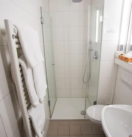 Battenheimer Hof 3* بودينهايم